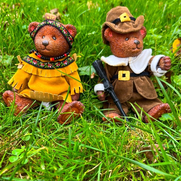 Russ Berrie Co. Thanksgiving Bears Pilgrim & Native American Moveable 1980’s - Picture 5 of 16